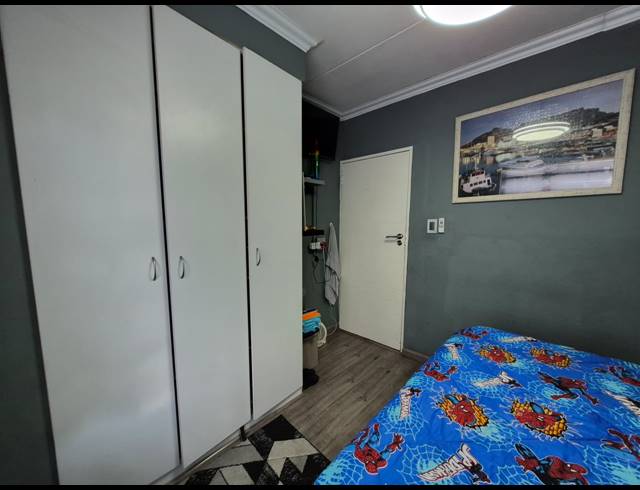 2 BEDROOM APARTMENT FOR SALE IN PARKRAND